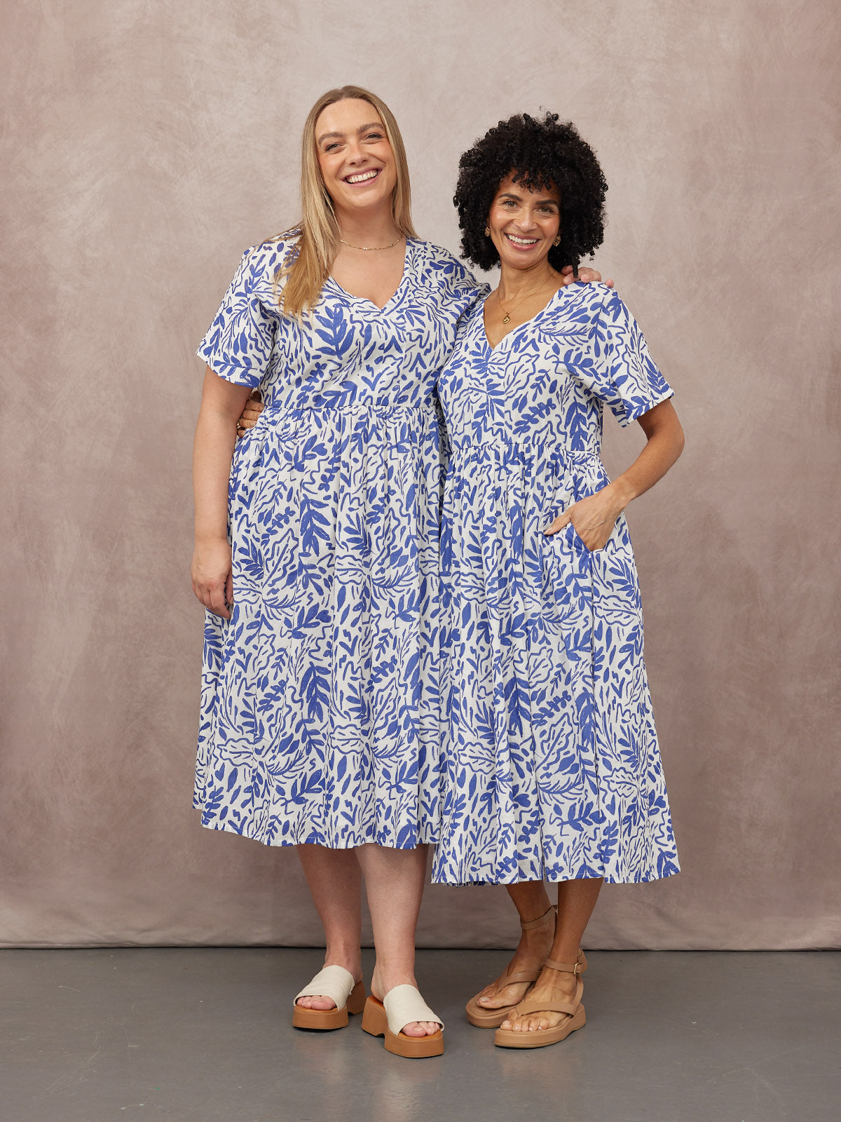 Fern Relaxed Dress - Blue & White Leaf Print