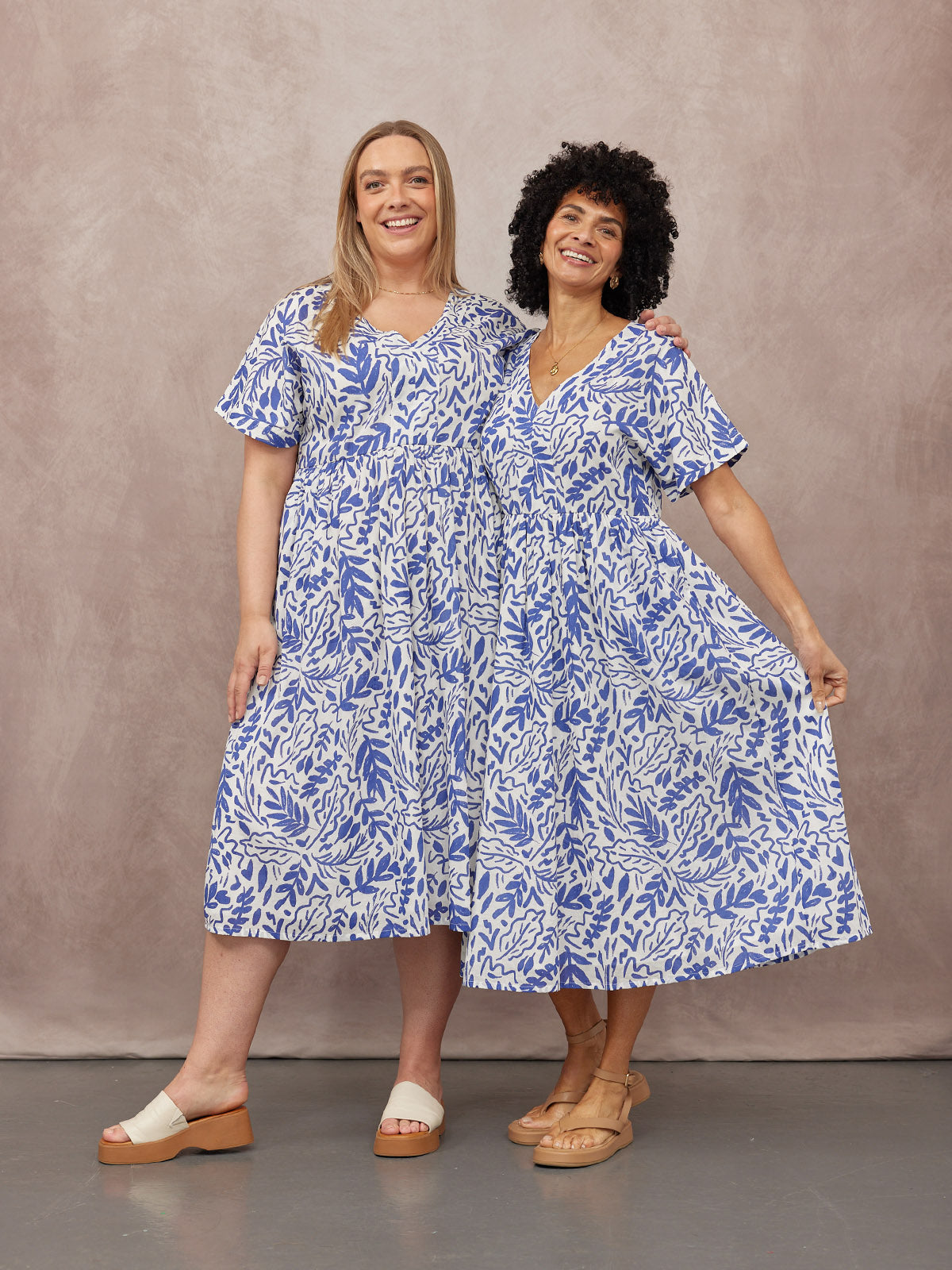 Fern Relaxed Dress - Blue & White Leaf Print